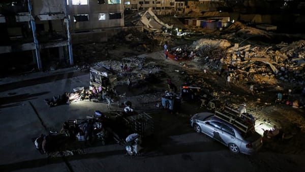 Bệnh viện tại Khan Younis gần như trống rỗng sau lệnh sơ tán của Israel