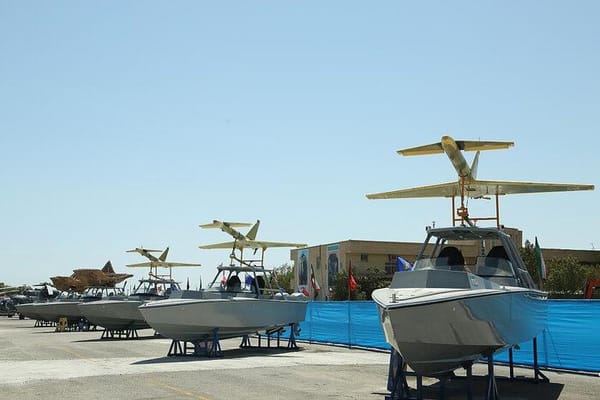 Nga triển khai máy bay không người lái giá rẻ để xác định vị trí phòng không của Ukraine