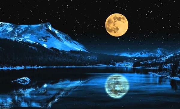 Mặt trăng là do Thần nhân tạo ra? Gặp người sửa mặt trăng trong núi chỉ đường thoát hiểm